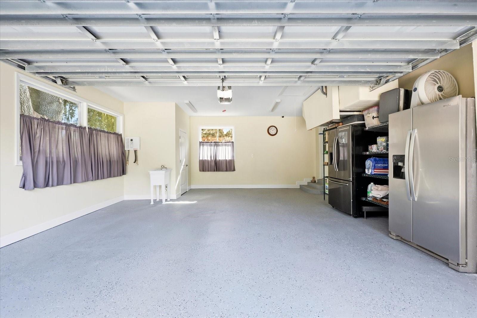 LAKESIDE ESTATES INC - Residential