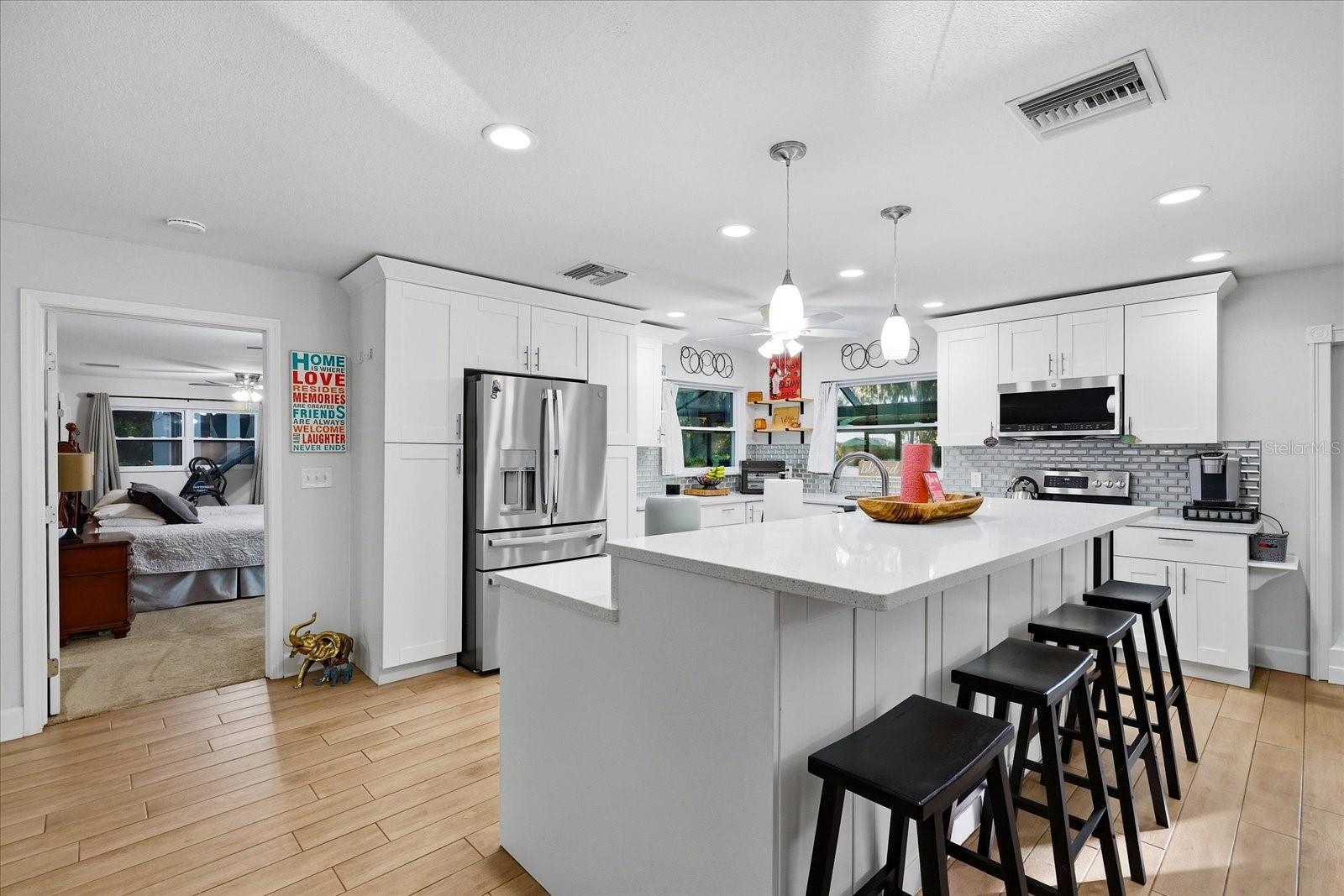 LAKESIDE ESTATES INC - Residential