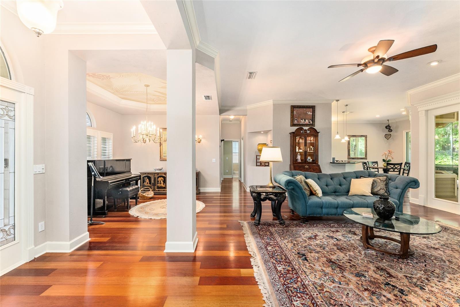 ELOISE GARDENS - Residential