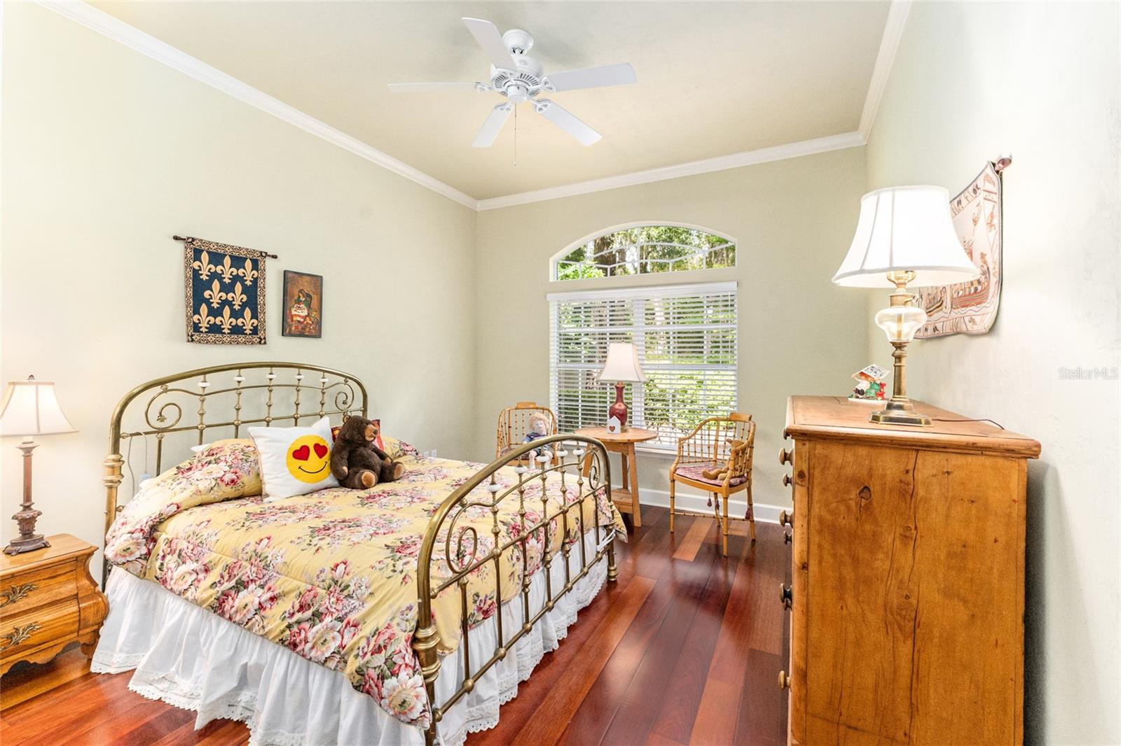 ELOISE GARDENS - Residential