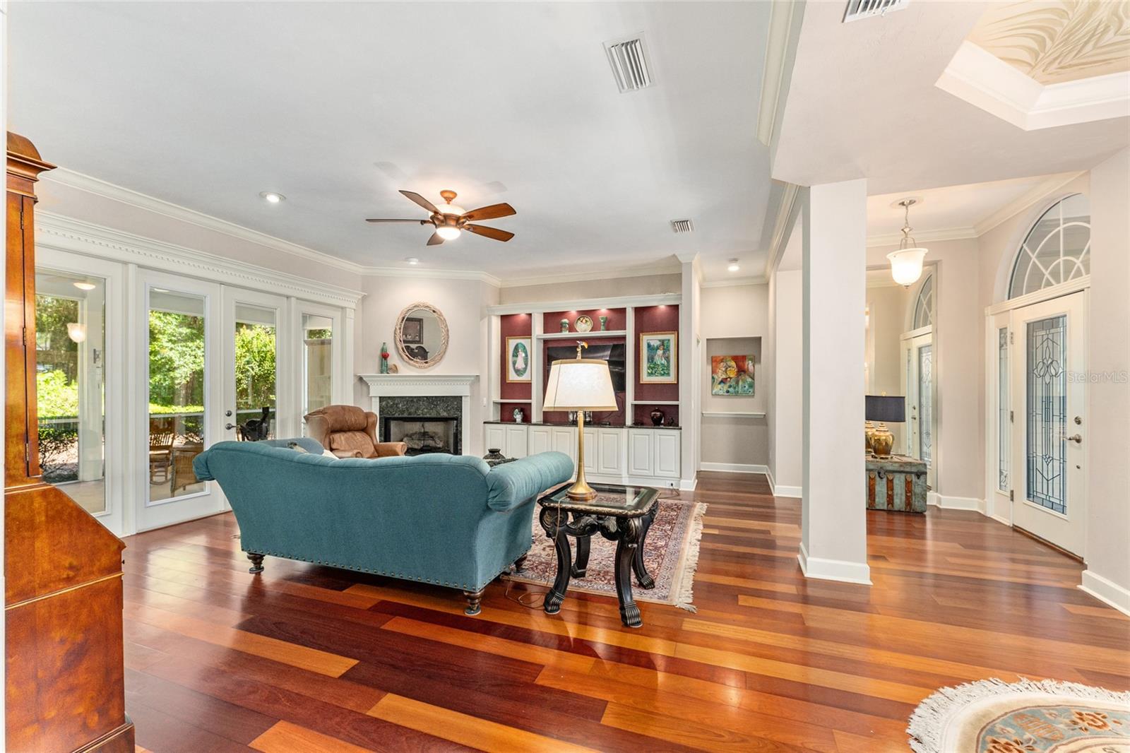 ELOISE GARDENS - Residential