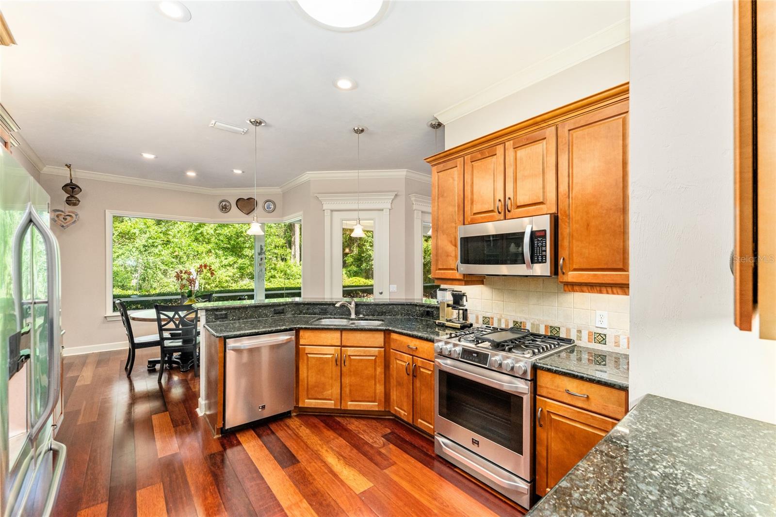 ELOISE GARDENS - Residential