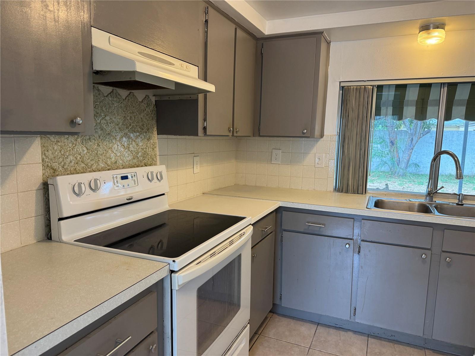 BEACON WOODS VILLAGE - Residential Lease
