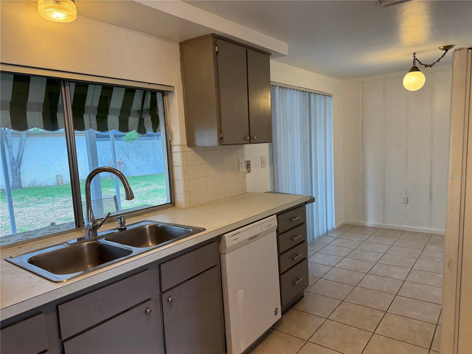 BEACON WOODS VILLAGE - Residential Lease