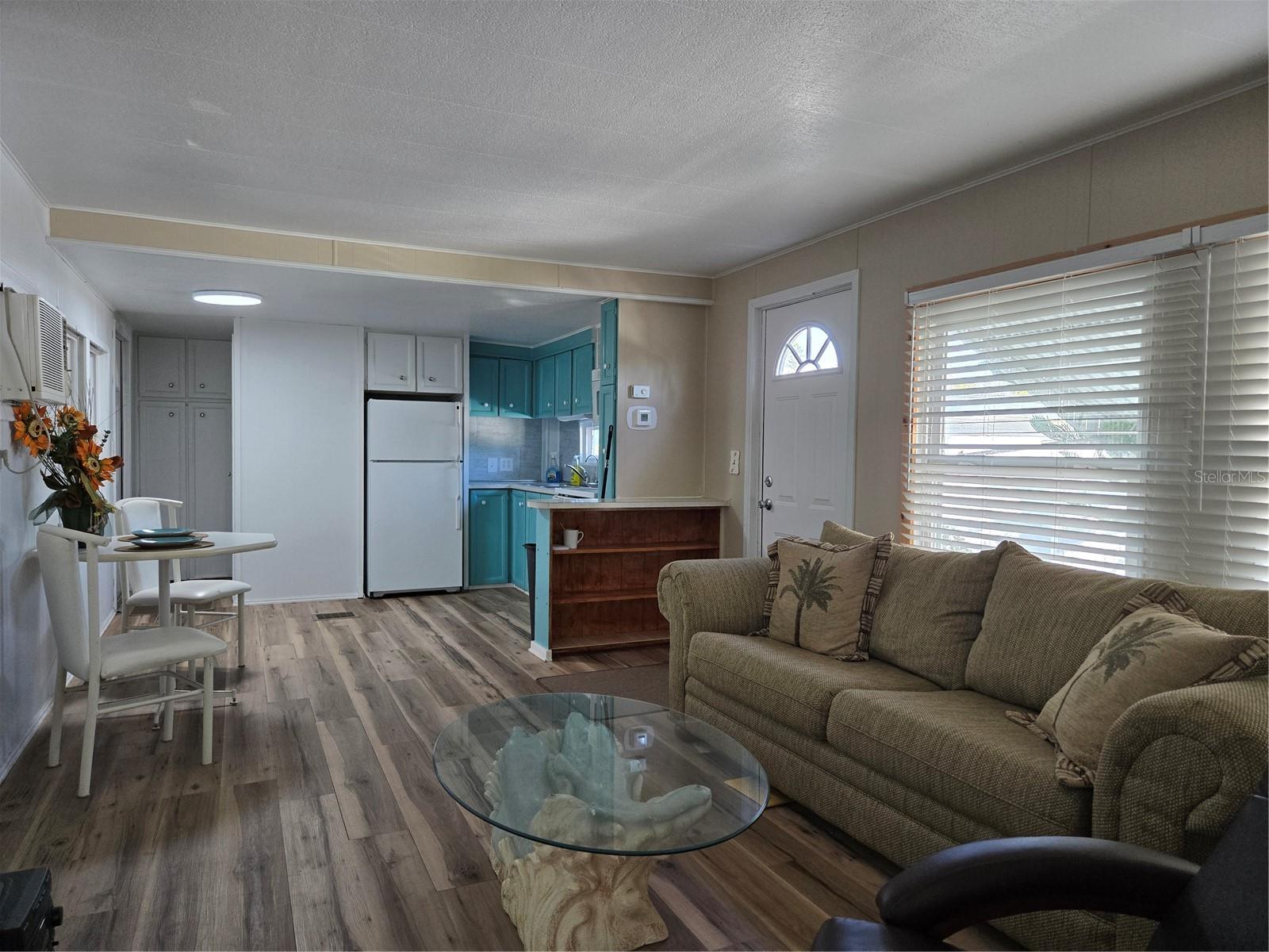 VENICE BY-WAY - Residential