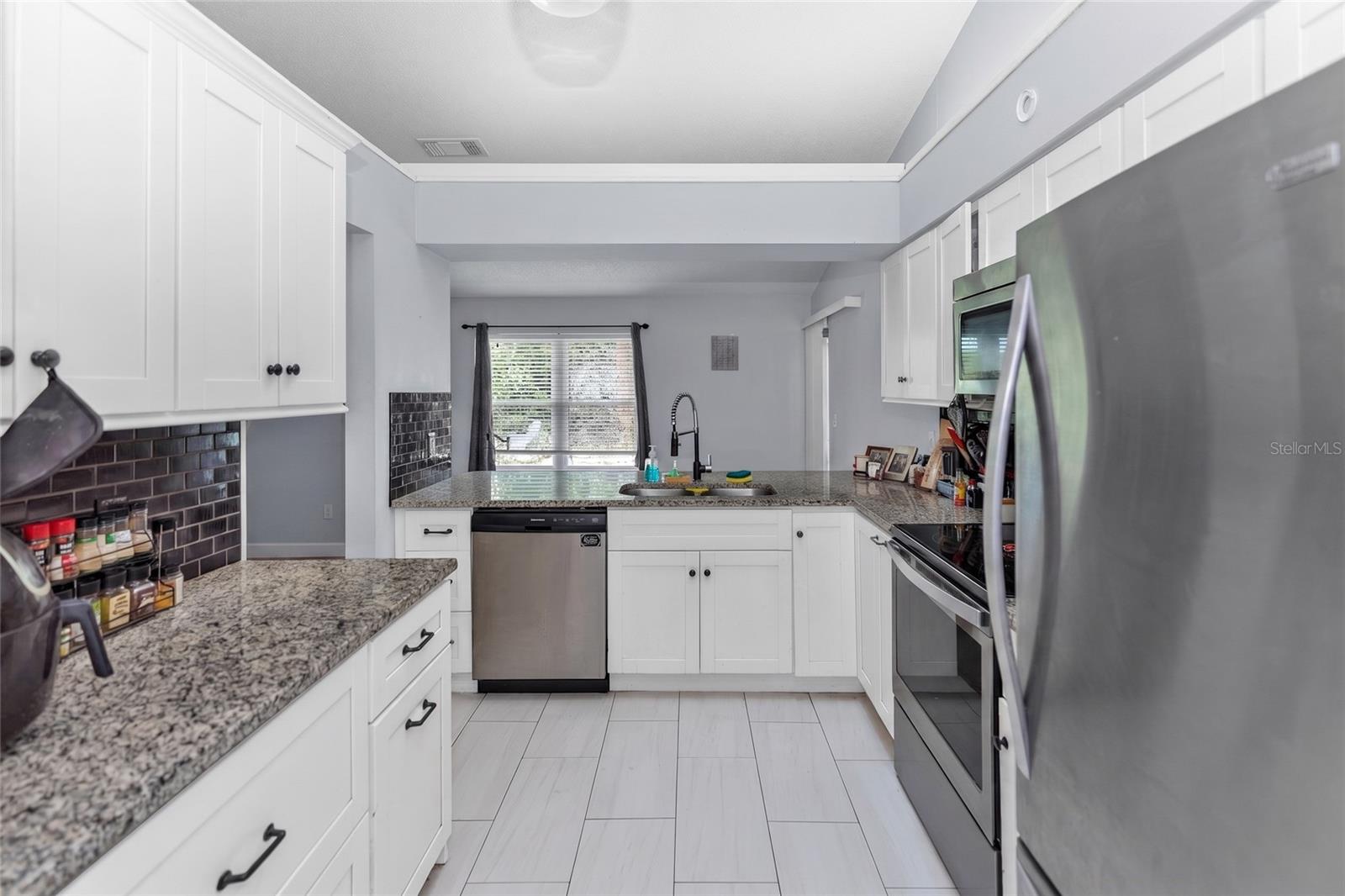 DELTONA LAKES UNIT 05 - Residential