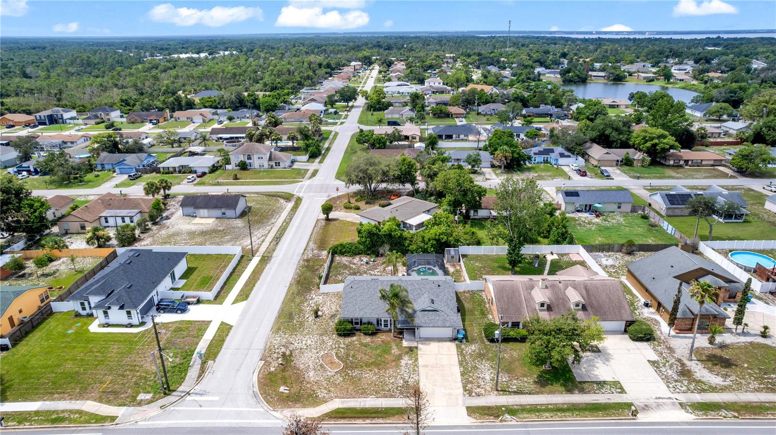 DELTONA LAKES UNIT 05 - Residential