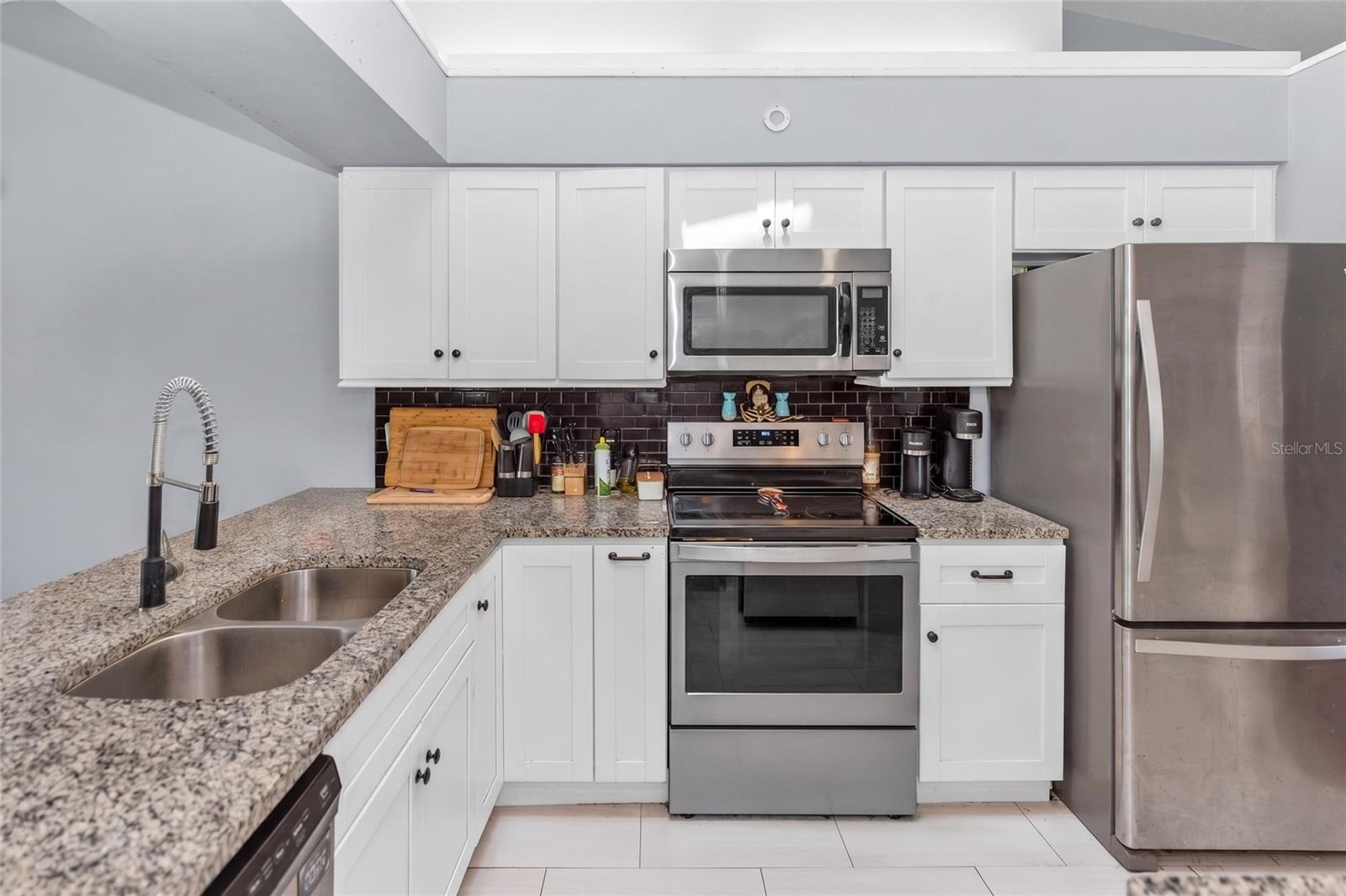 DELTONA LAKES UNIT 05 - Residential