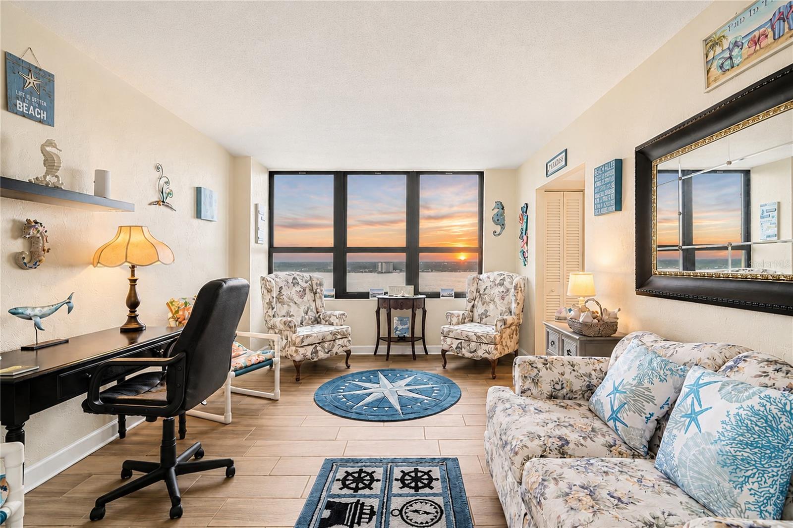 OCEAN 01 CONDO - Residential