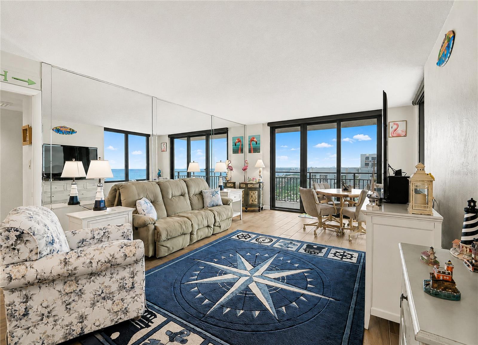 OCEAN 01 CONDO - Residential