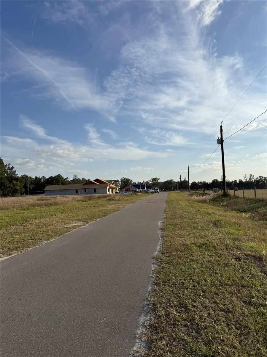 TWIN GROVES ESTATES - Land
