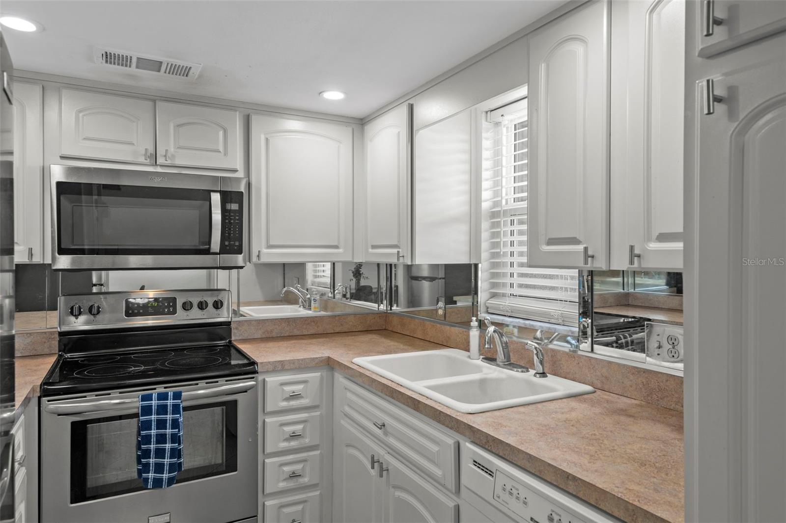 GULF HARBORS CONDO - Residential