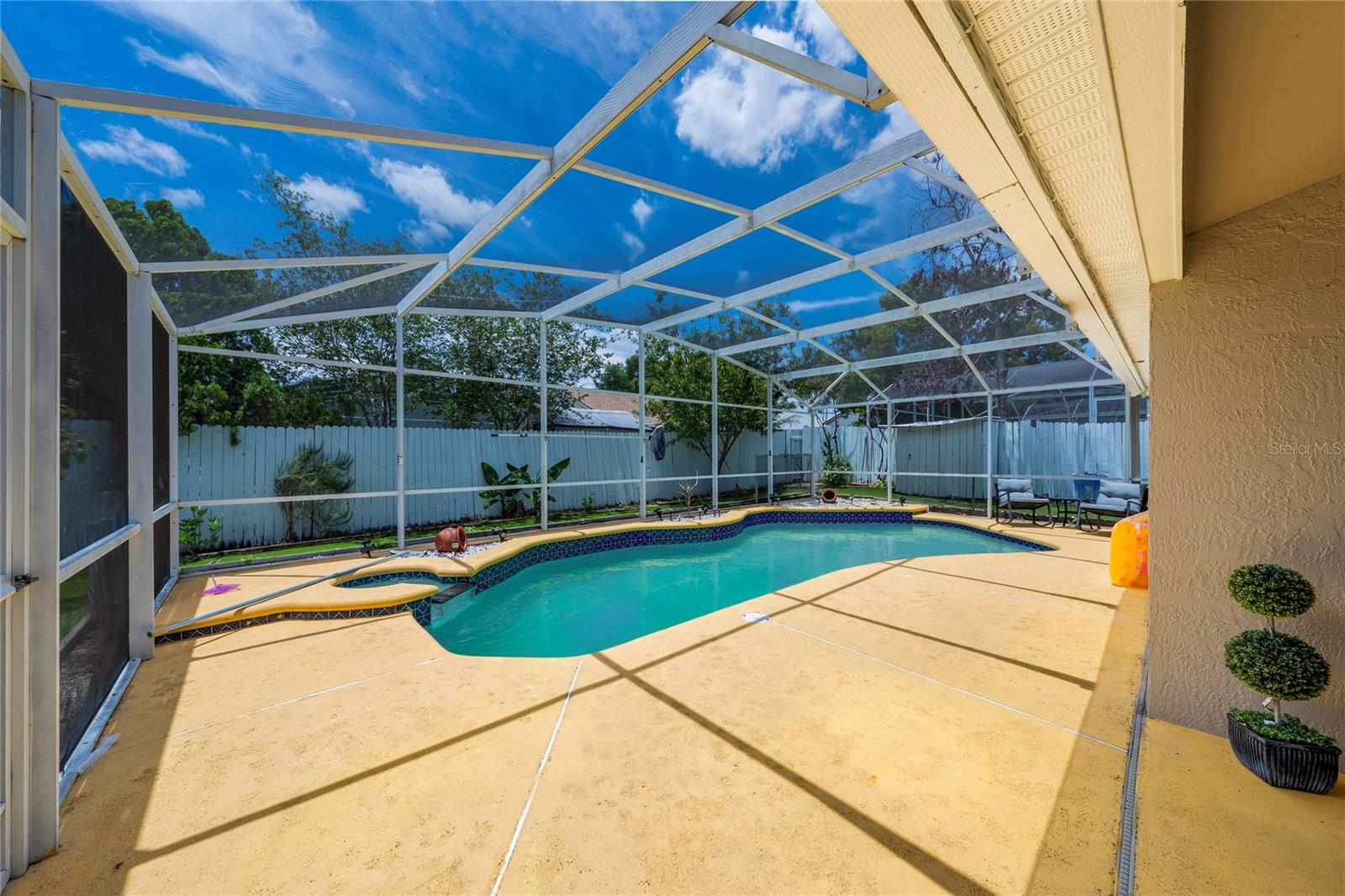 LINDFIELDS UNIT 1 - Residential