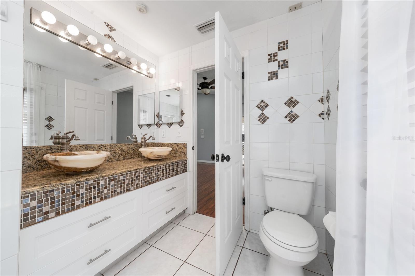 LINDFIELDS UNIT 1 - Residential