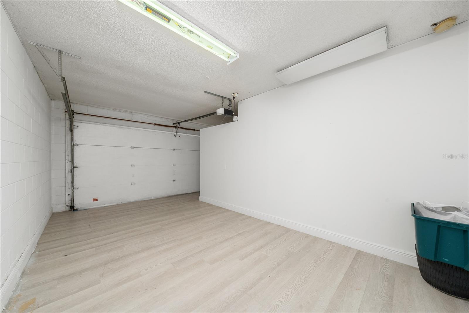 LINDFIELDS UNIT 1 - Residential