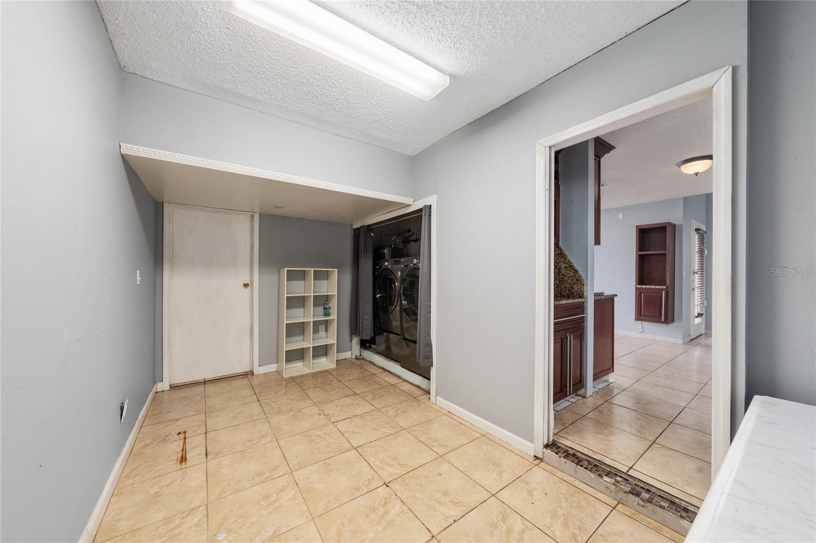 LINDFIELDS UNIT 1 - Residential