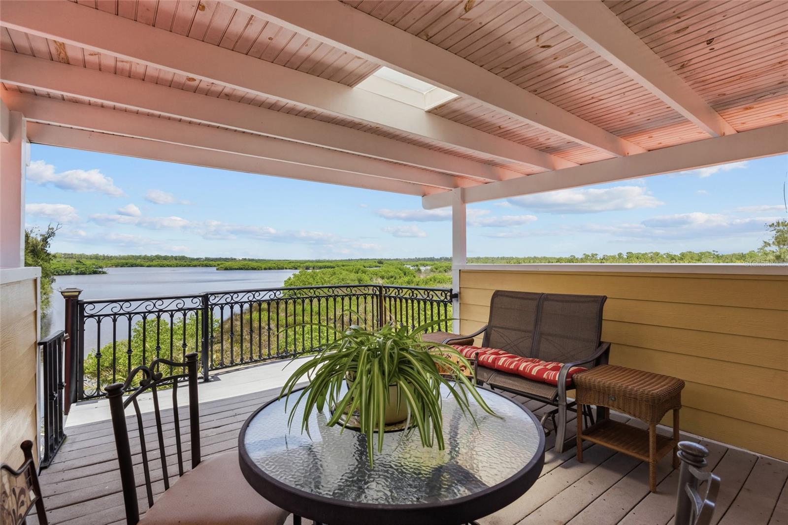 MYAKKA RIVER TRACTS & PLAMORE-666400 - Residential