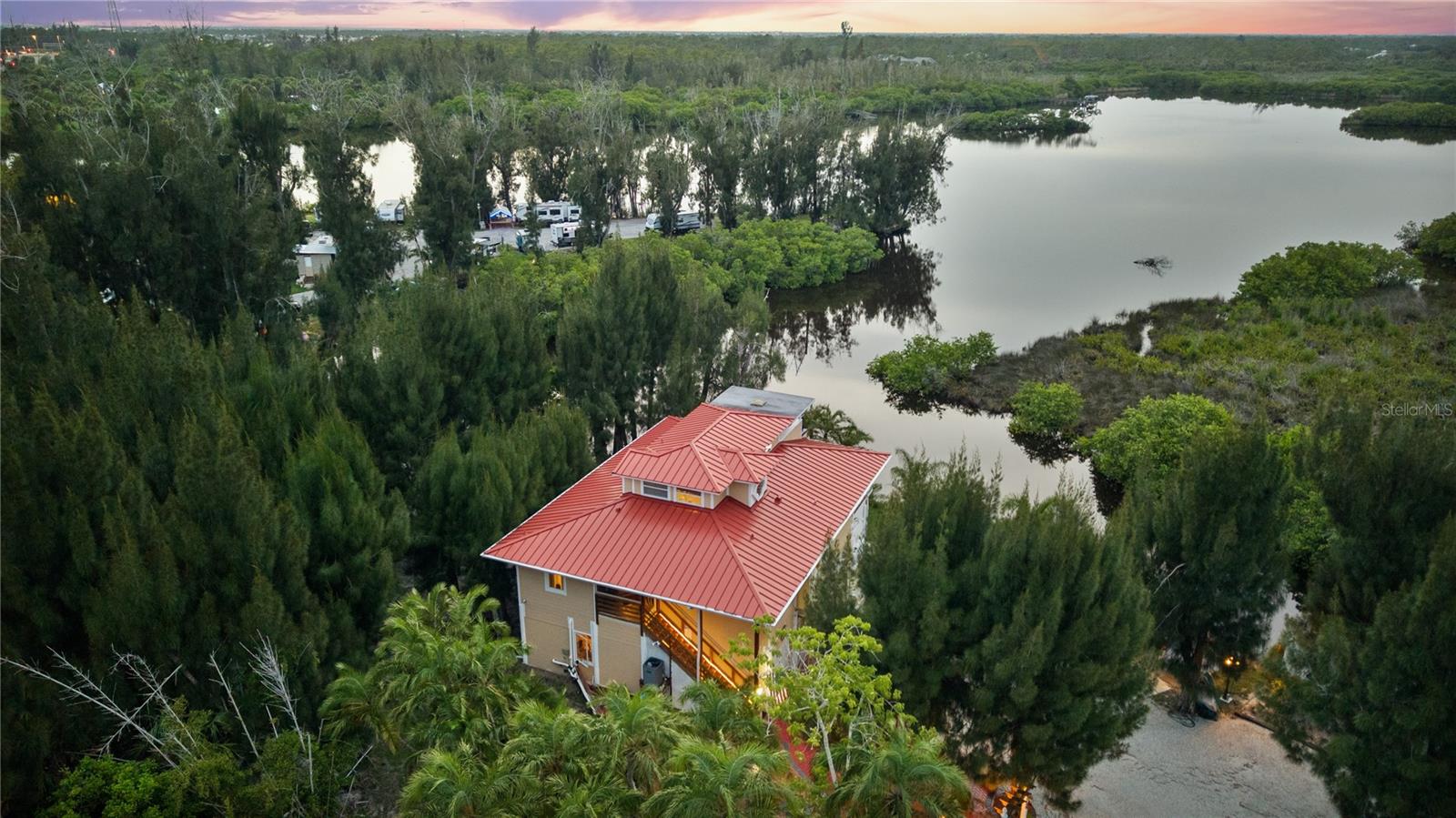 MYAKKA RIVER TRACTS & PLAMORE-666400 - Residential