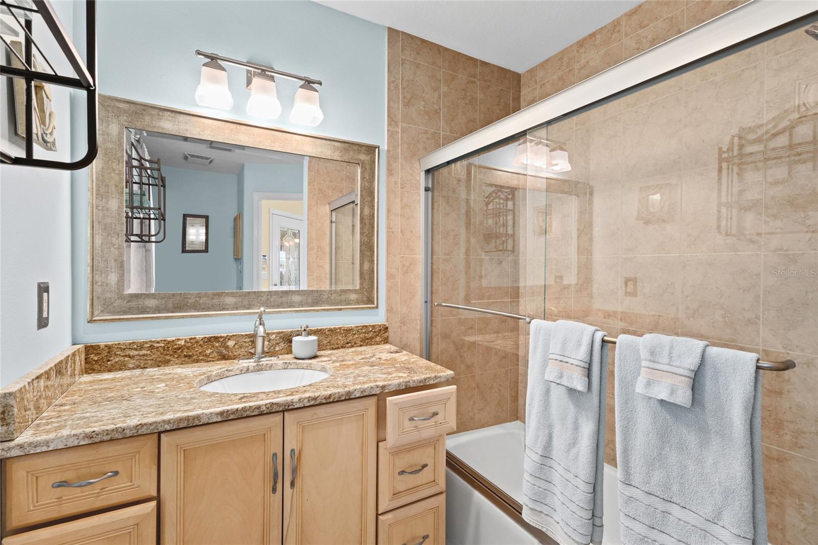 MYAKKA RIVER TRACTS & PLAMORE-666400 - Residential