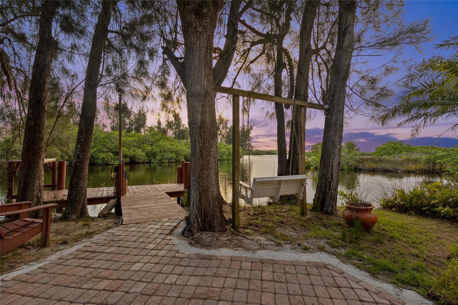 MYAKKA RIVER TRACTS & PLAMORE-666400 - Residential