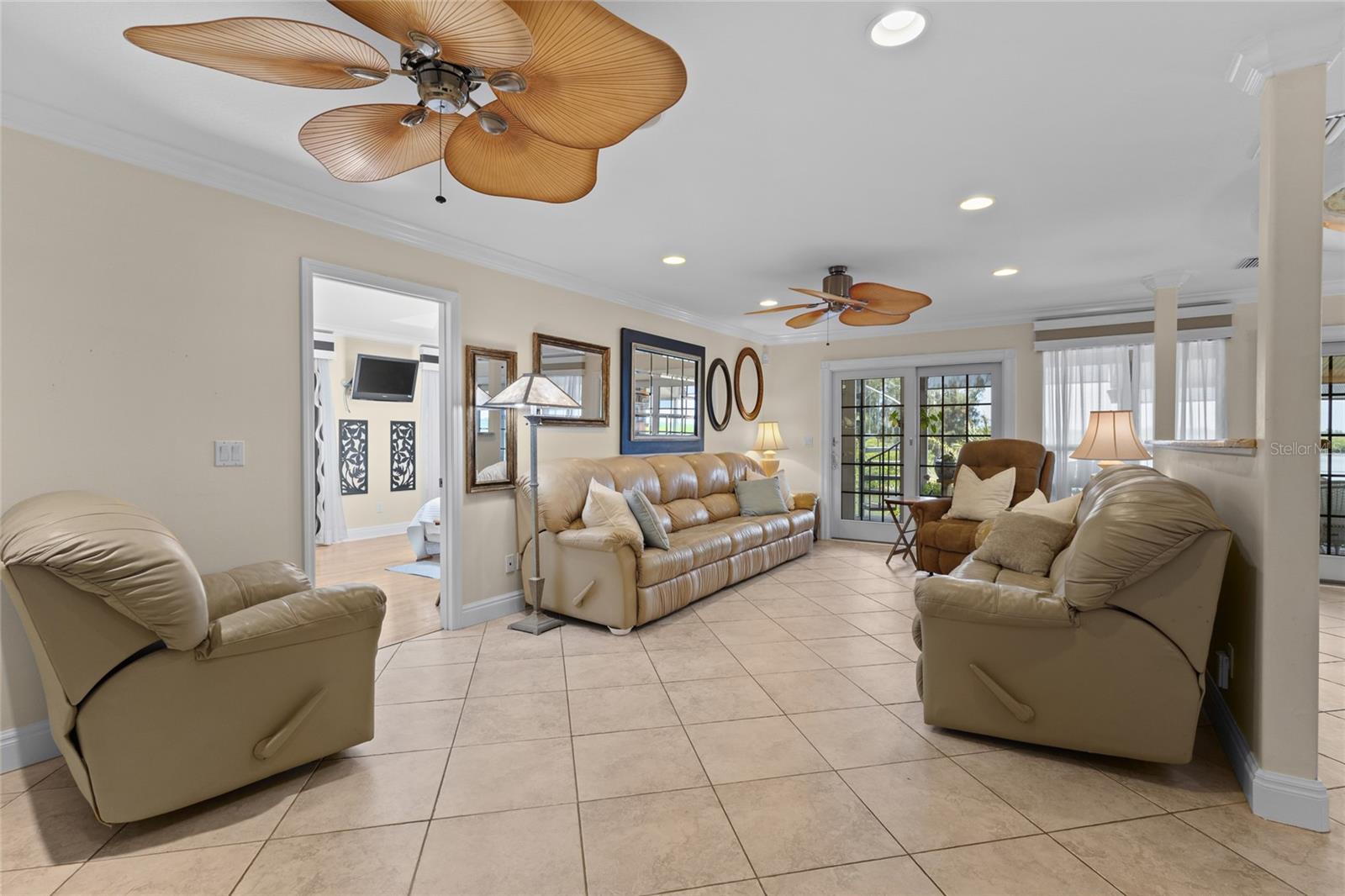 MYAKKA RIVER TRACTS & PLAMORE-666400 - Residential