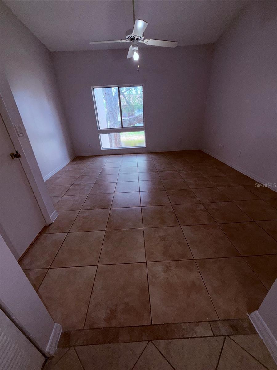 LEMON TREE CONDO SEC 03 CANYON - Residential