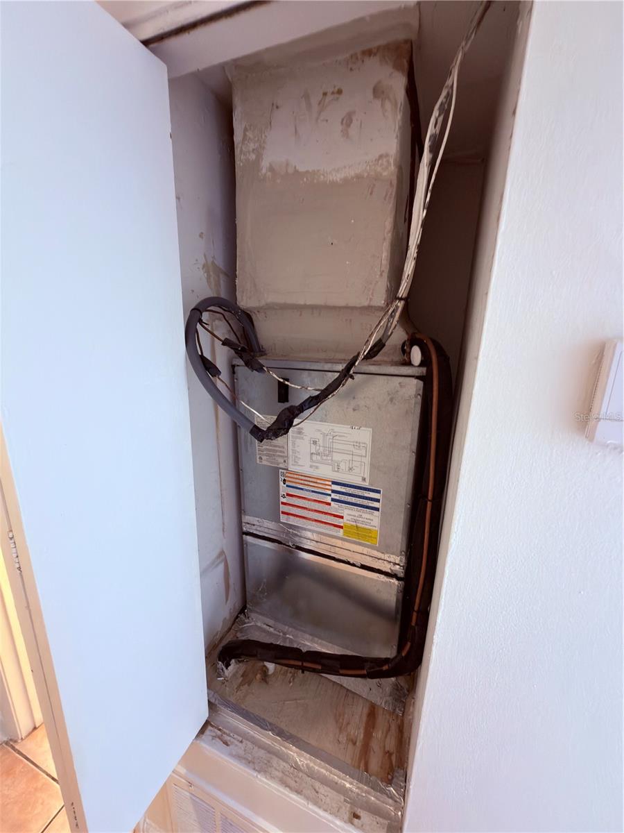 LEMON TREE CONDO SEC 03 CANYON - Residential
