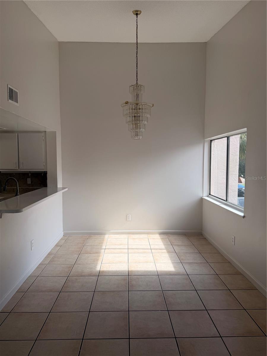 LEMON TREE CONDO SEC 03 CANYON - Residential