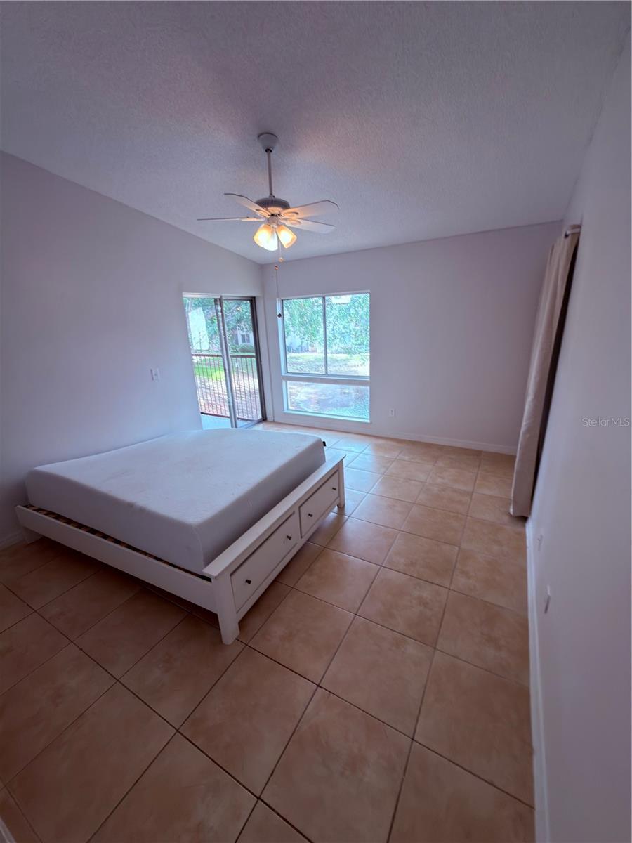 LEMON TREE CONDO SEC 03 CANYON - Residential