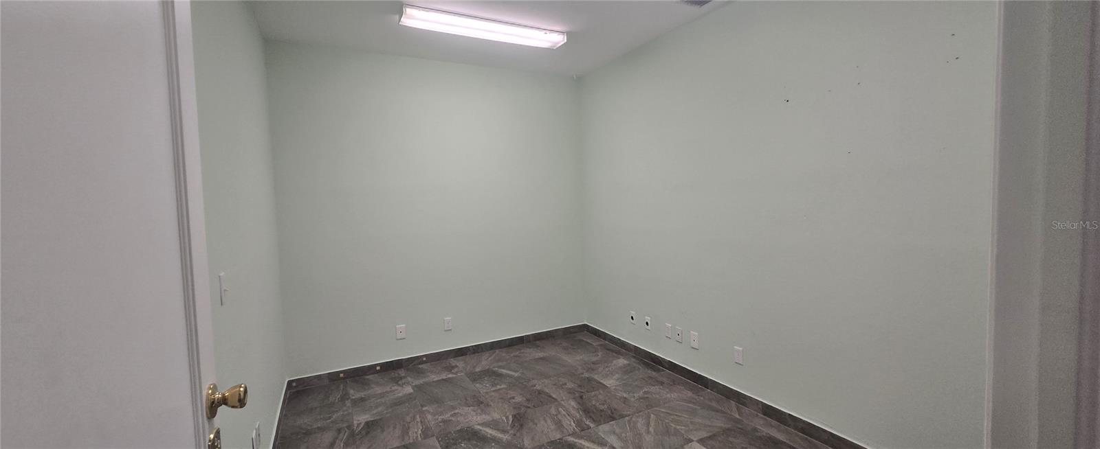 GRIFFIN PARK - Commercial Sale