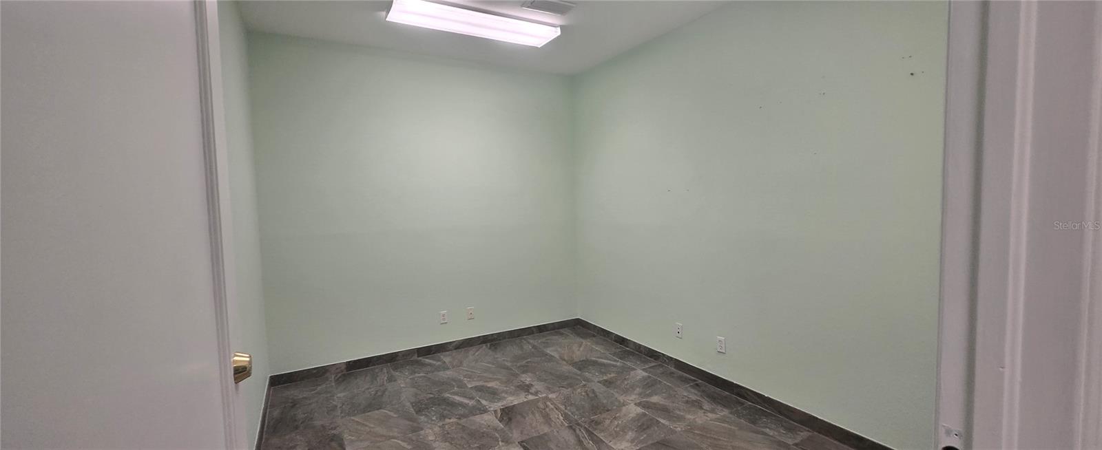 GRIFFIN PARK - Commercial Sale