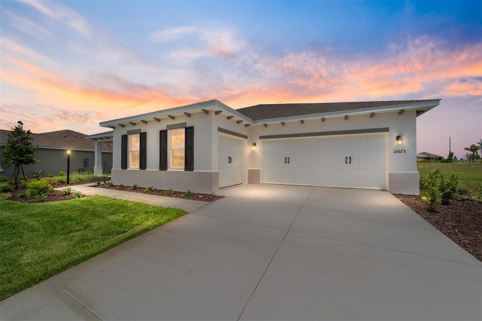 ON TOP OF THE WORLD - Residential