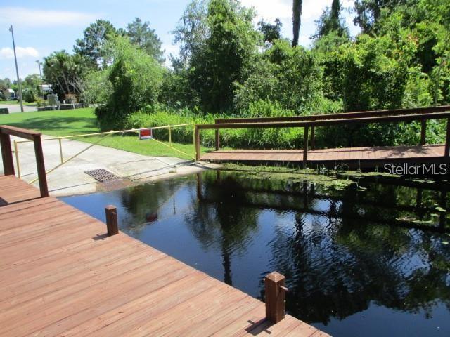 TAVARES FOX RUN MOBILE HOME - Residential