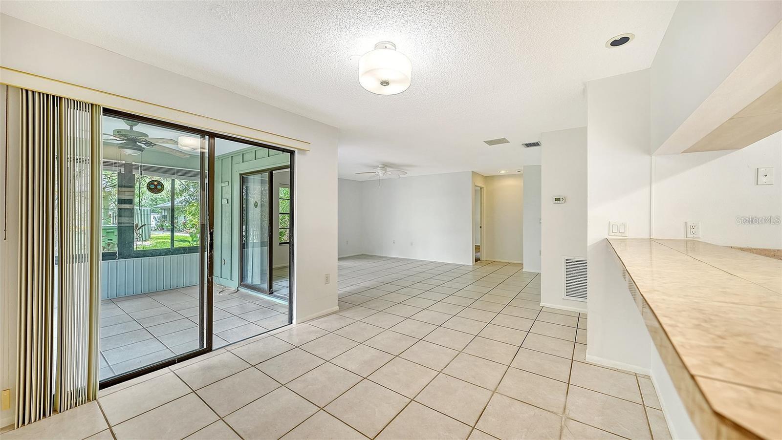 BARRINGTON WOODS - Residential