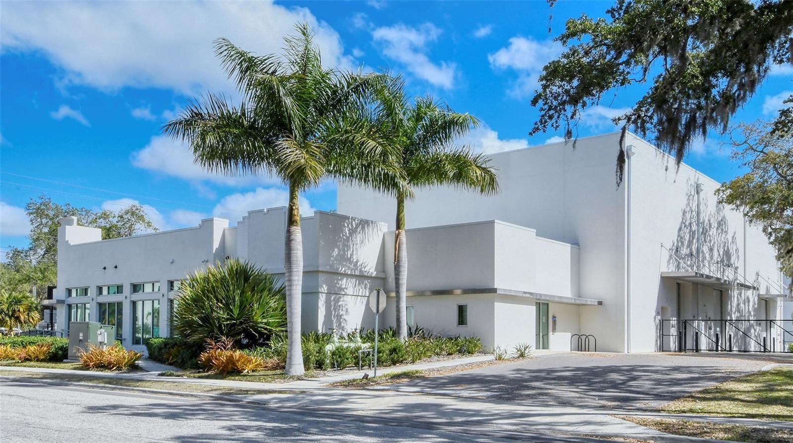 BARRINGTON WOODS - Residential