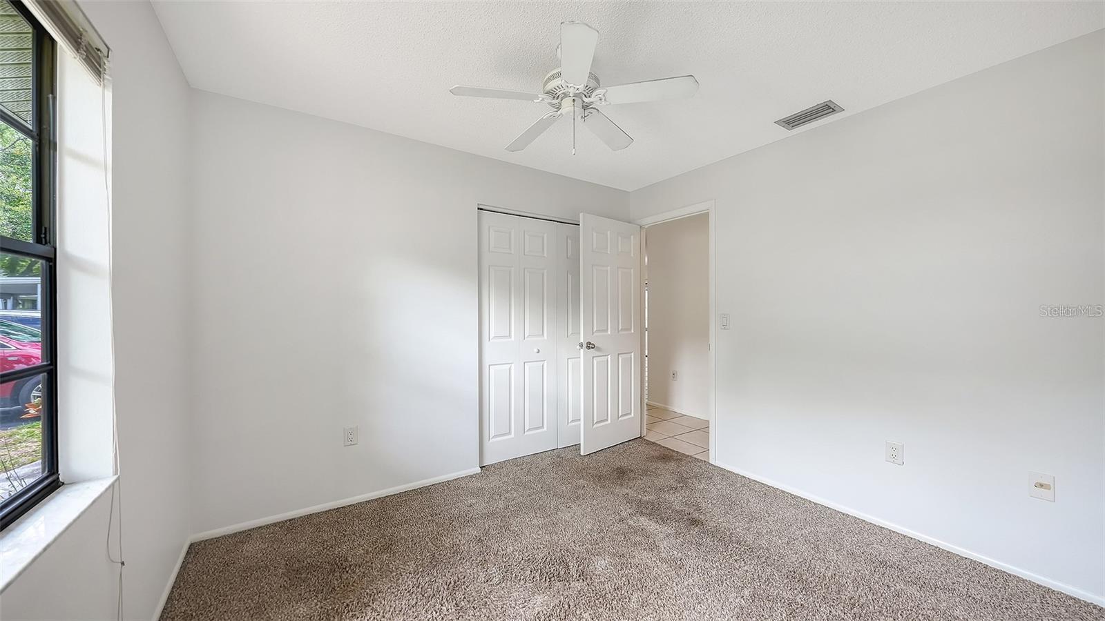 BARRINGTON WOODS - Residential