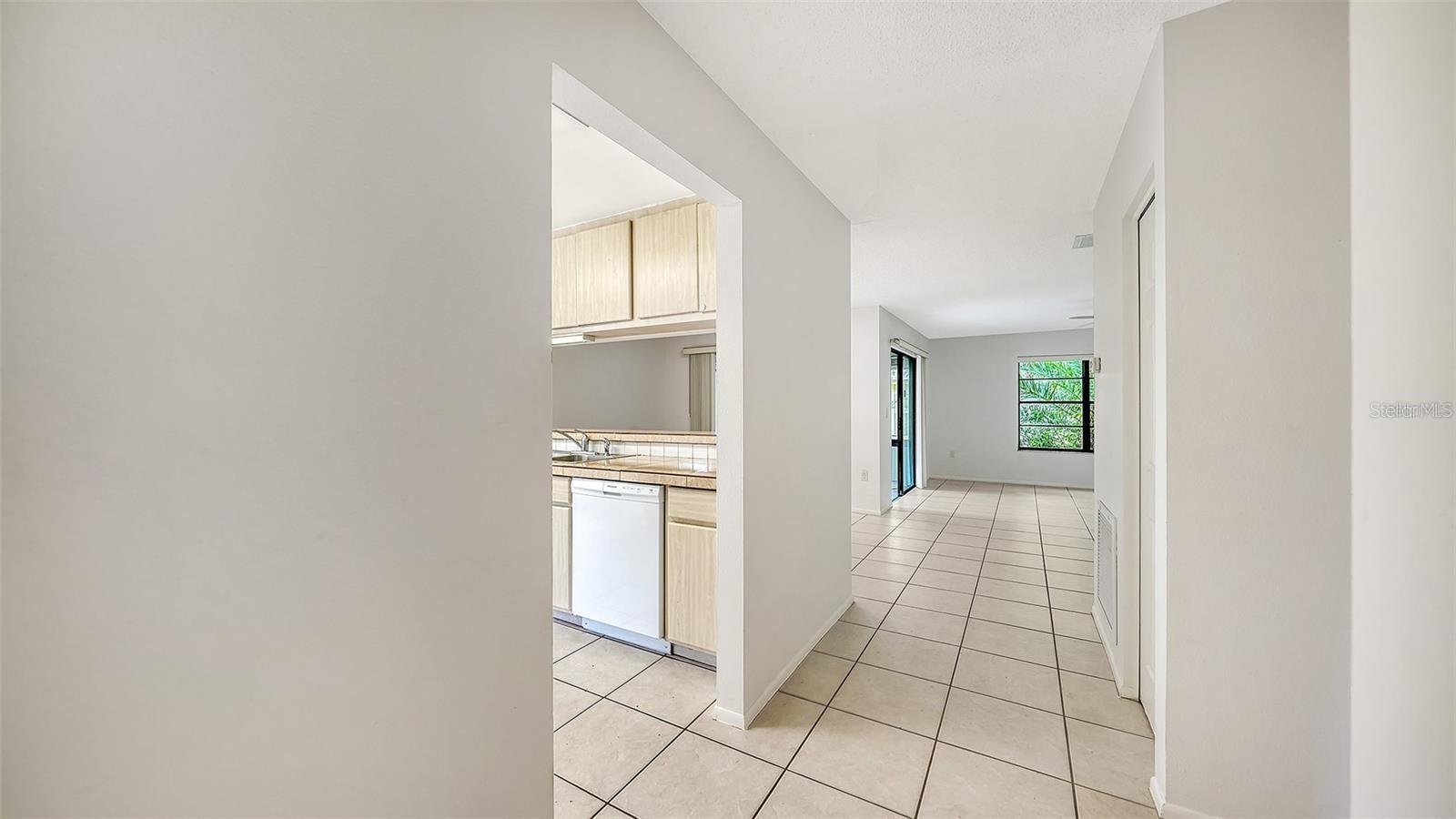 BARRINGTON WOODS - Residential