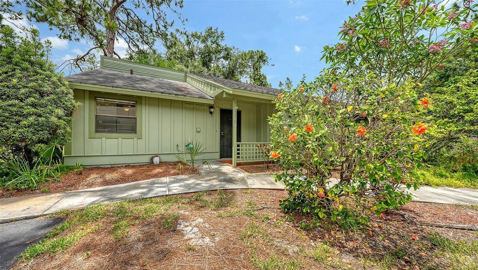 BARRINGTON WOODS - Residential