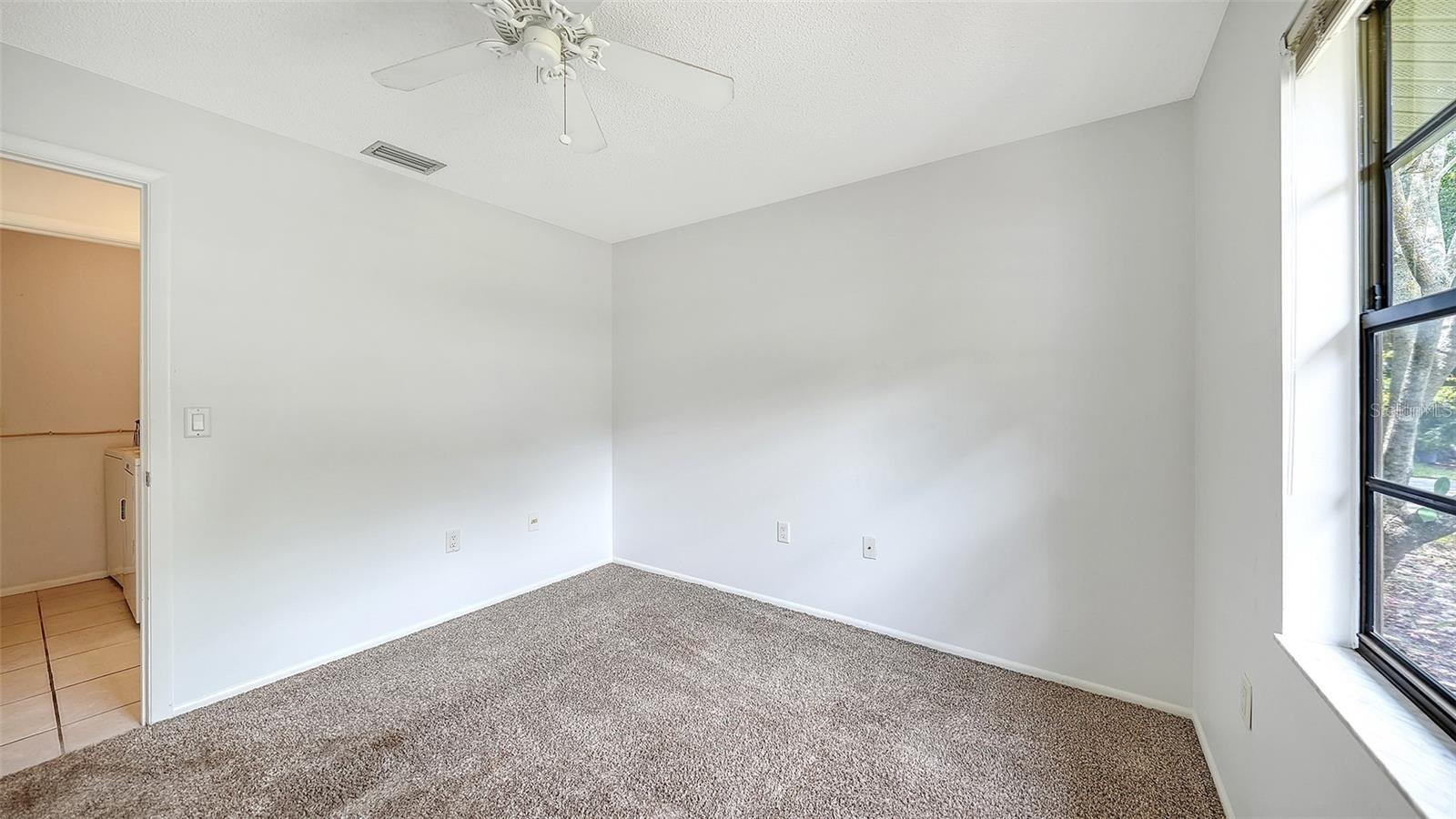 BARRINGTON WOODS - Residential