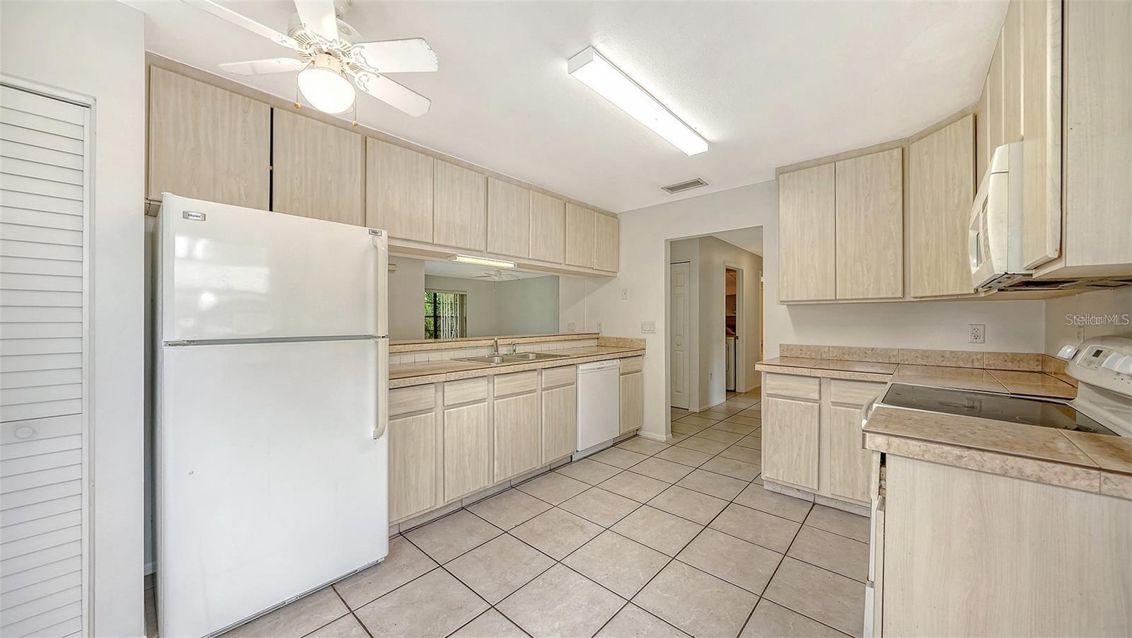 BARRINGTON WOODS - Residential
