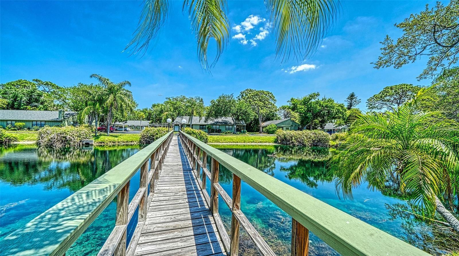 BARRINGTON WOODS - Residential