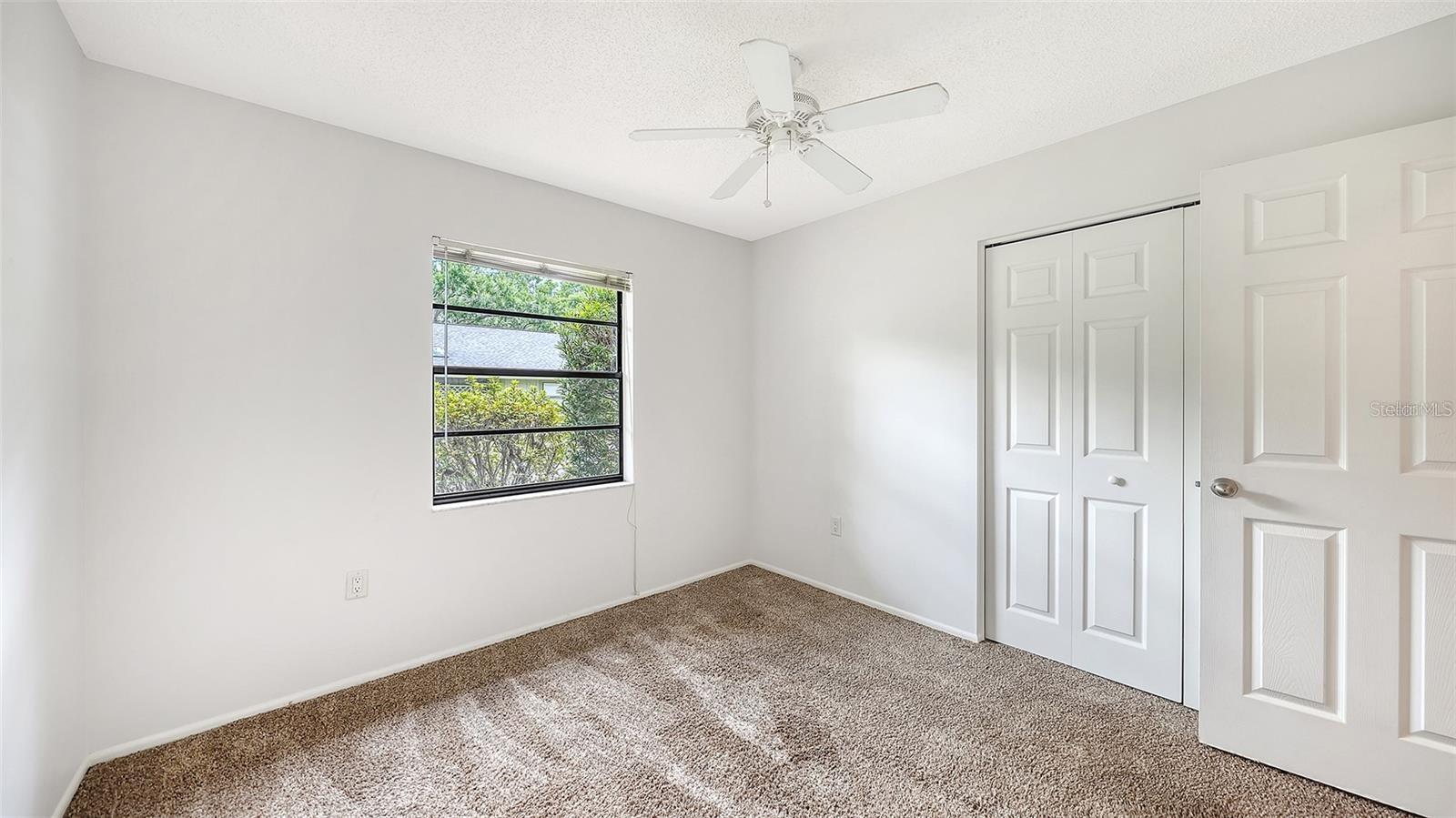 BARRINGTON WOODS - Residential
