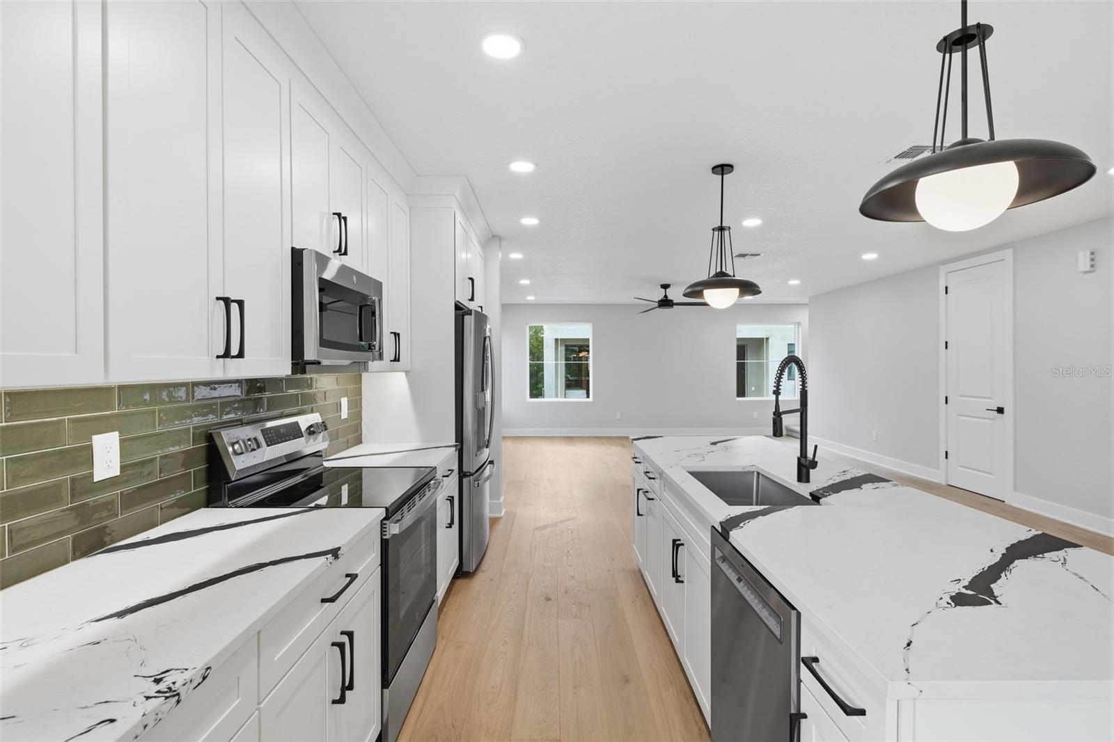 D4S | MADISON TOWNHOMES - Residential Lease