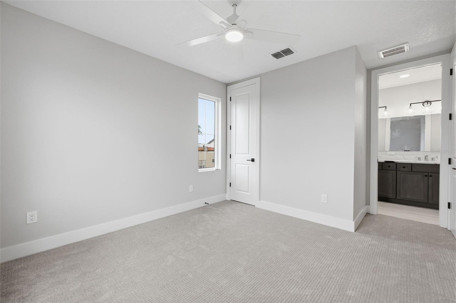 D4S | MADISON TOWNHOMES - Residential Lease