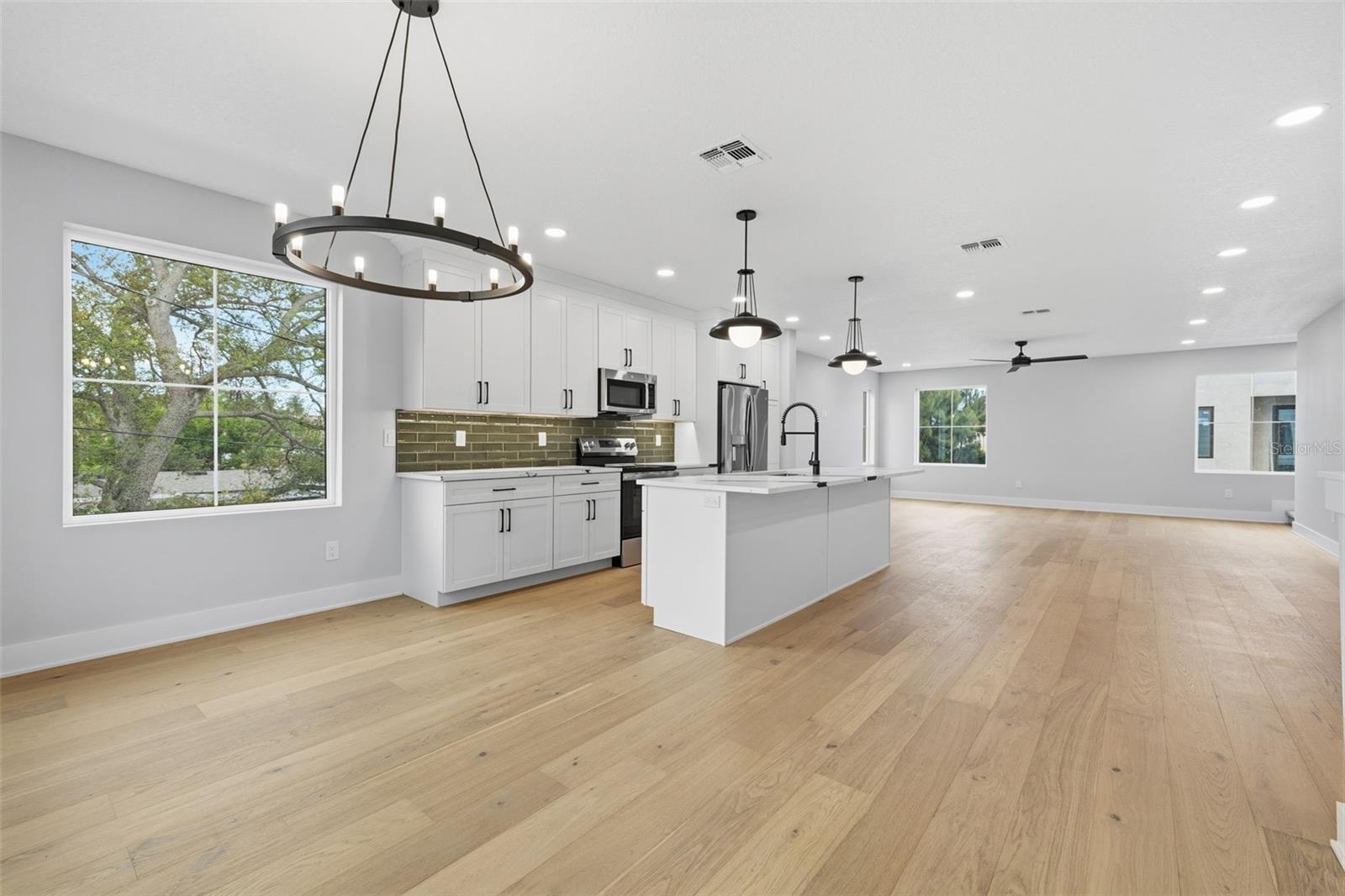 D4S | MADISON TOWNHOMES - Residential Lease
