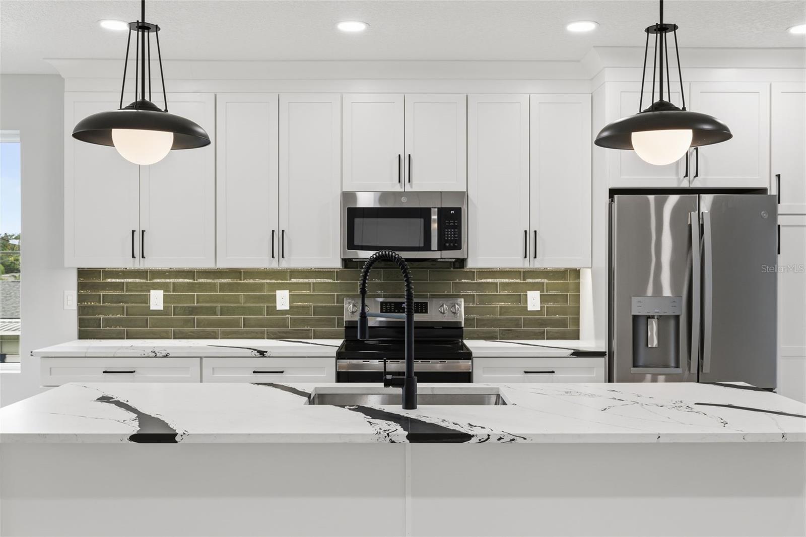 D4S | MADISON TOWNHOMES - Residential Lease