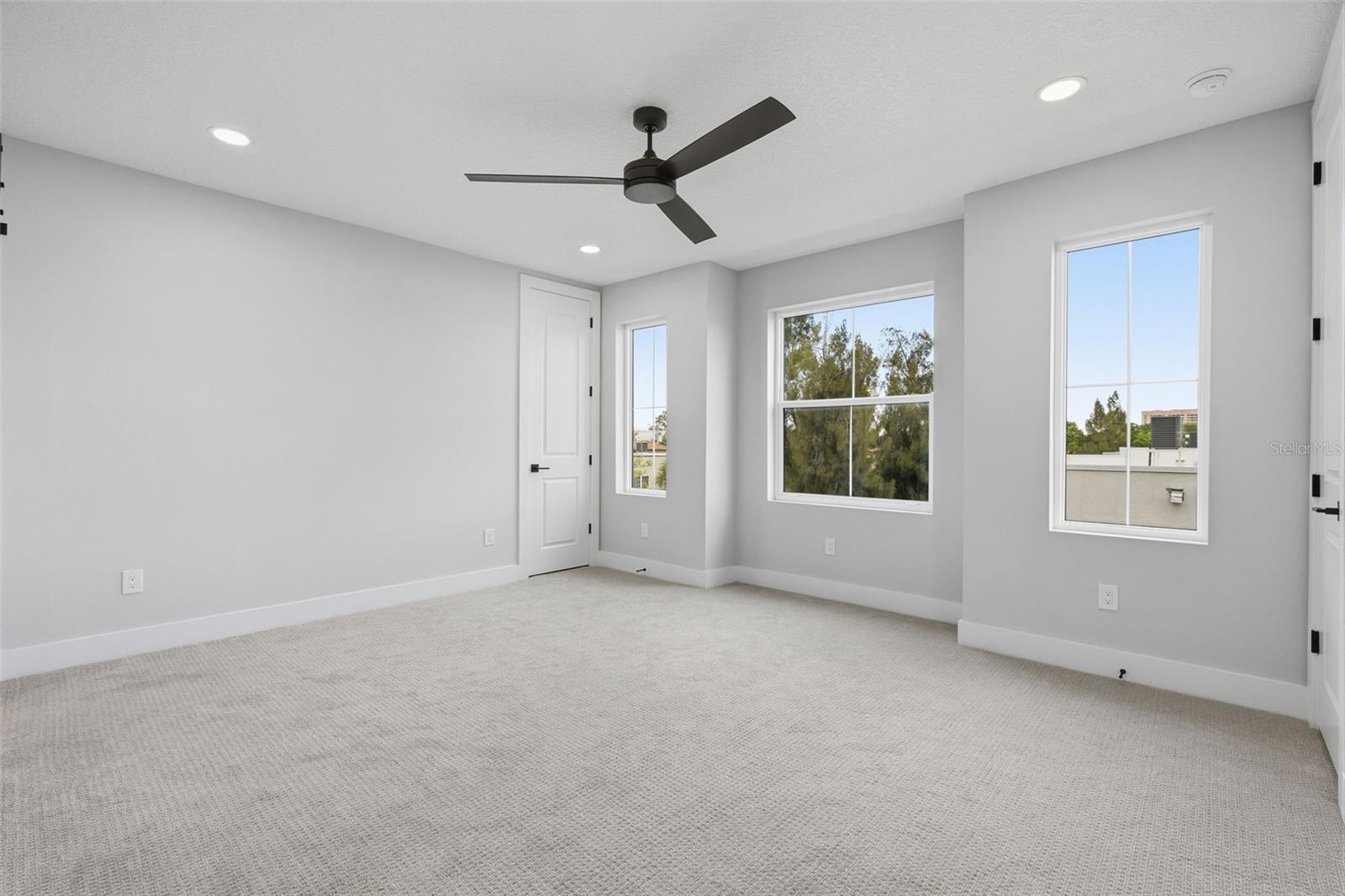 D4S | MADISON TOWNHOMES - Residential Lease