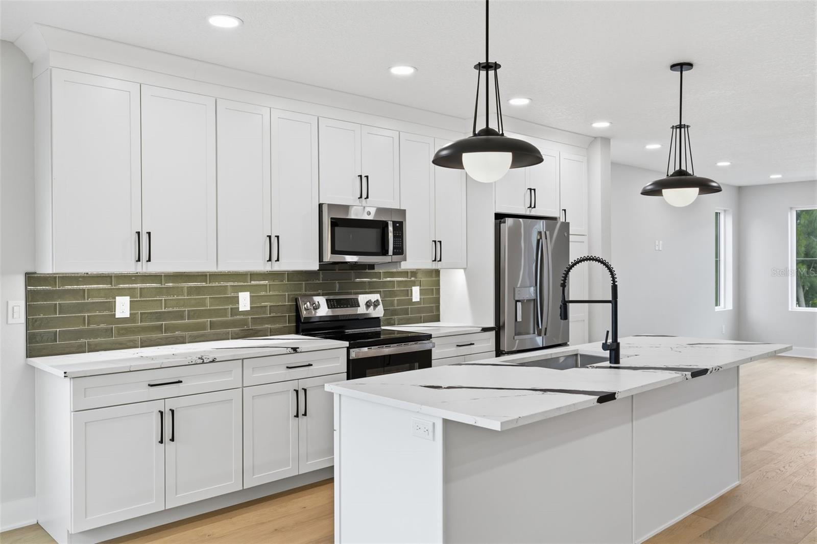 D4S | MADISON TOWNHOMES - Residential Lease