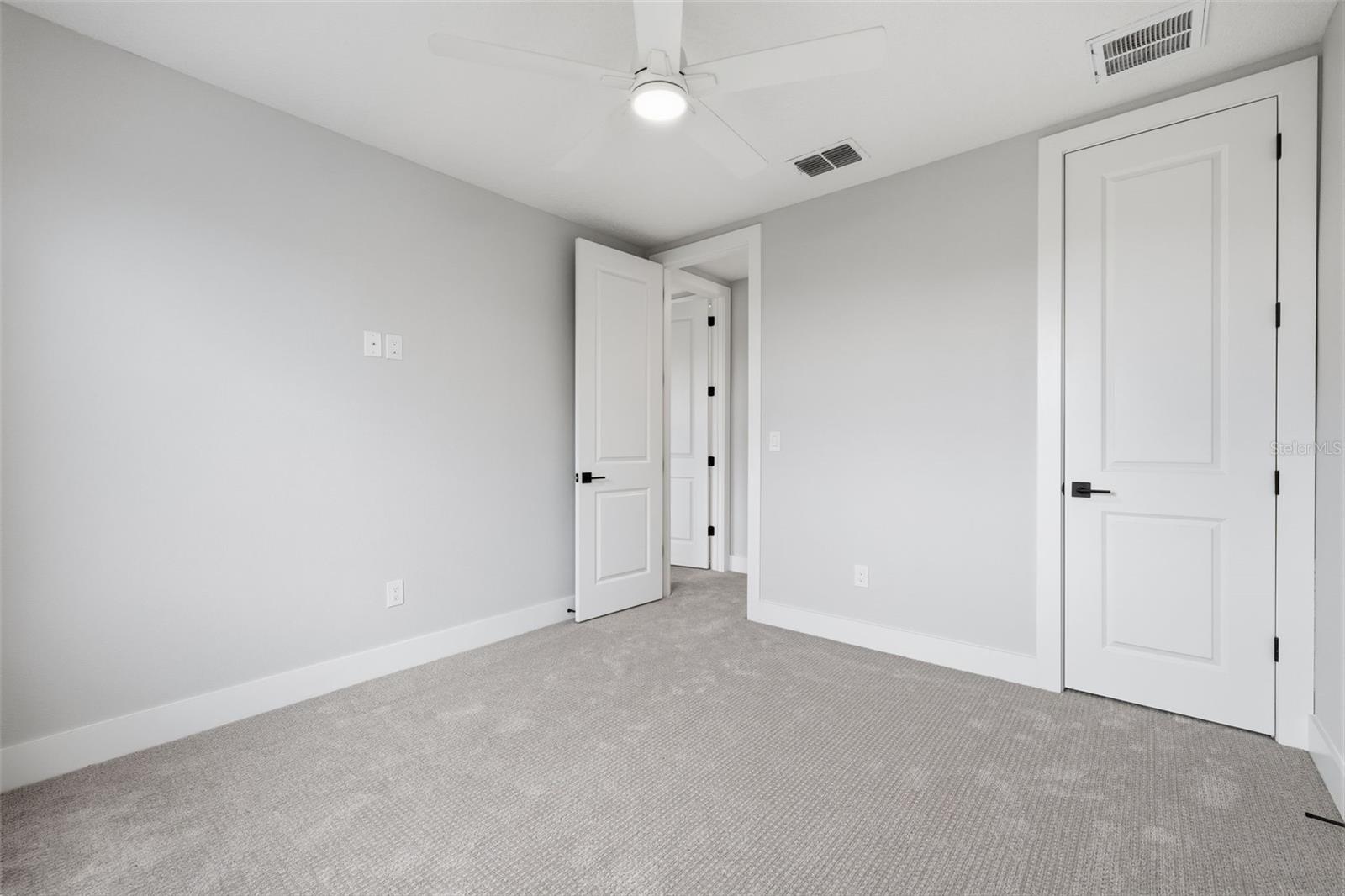 D4S | MADISON TOWNHOMES - Residential Lease