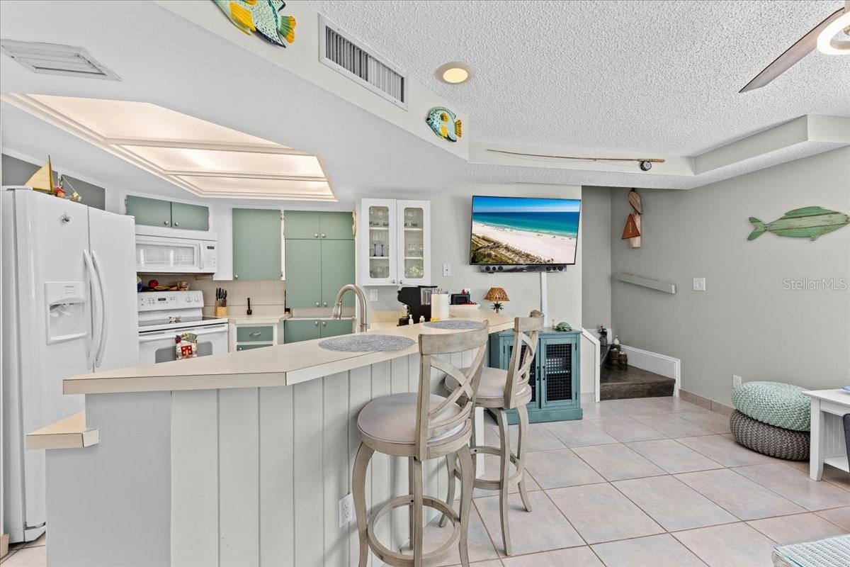 DUNES POINTE CONDO - Residential Lease